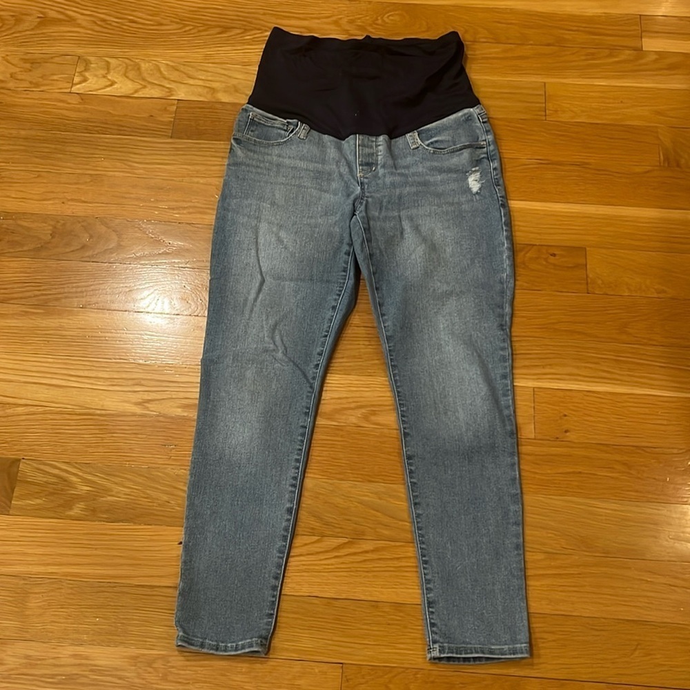 Gap women’s maternity easy legging jeans size 8/29S.